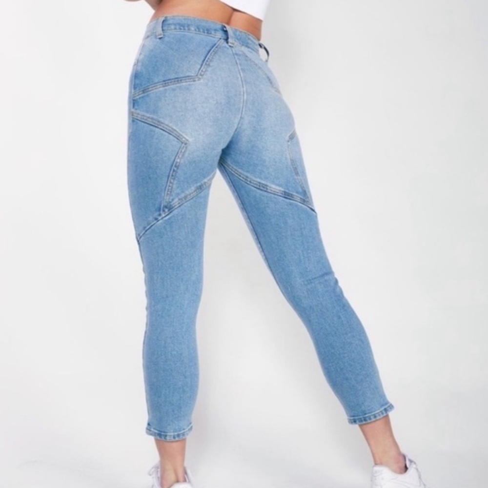 Revice Venus Crop Jeans In Light Wash Size 28